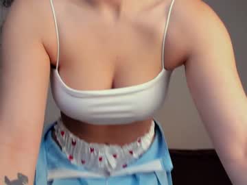 latina cam girl kristyspiritedaway image #3630017