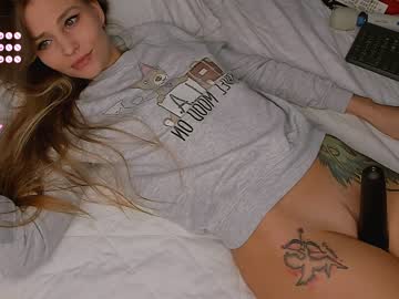latina cam girl queenafina image #3663327
