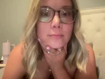 latina cam girl leanneluxecouple image #4724676