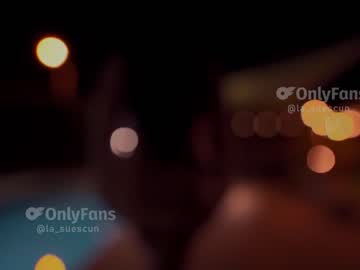 latina cam girl _lasuescun image #4488957