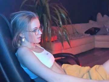 latina cam girl linellali image #1974269