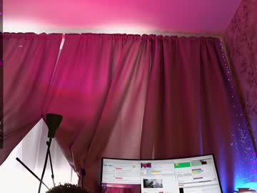 latina cam girl kronniekray image #1441752