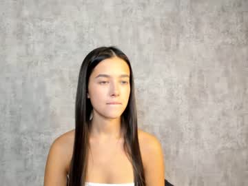latina cam girl amandamedrano image #1834335
