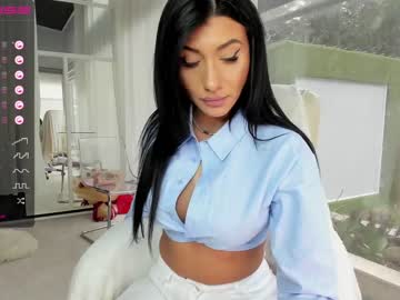 latina cam girl miss_diamond__ image #2579330