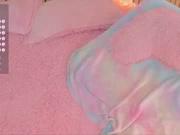 latina cam girl little_effy18 image #3784233