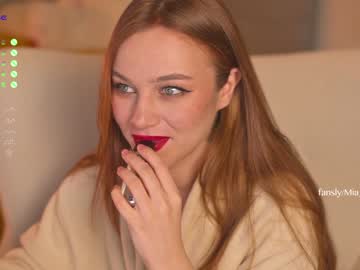 latina cam girl mia_milagros image #3871116