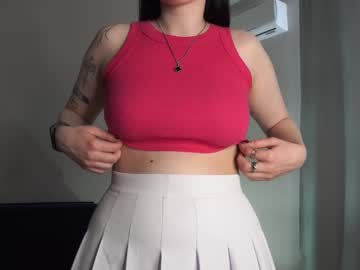 latina cam girl 50secondstomoon image #4699688