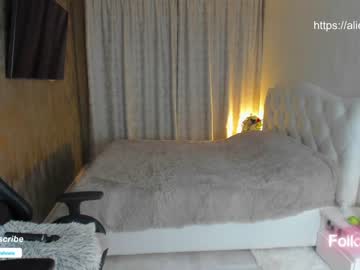 latina cam girl aliessia image #1554191