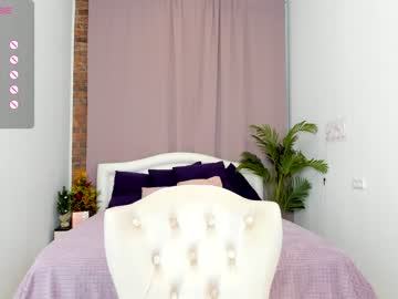 latina cam girl immature_eva image #4070269