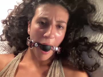 latina cam girl annareyle image #1599172