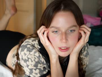 latina cam girl ellaa91 image #1720701