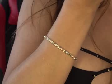 latina cam girl beyllove_d image #4065249