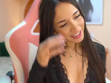latina cam girl cielo69_ image #1416812
