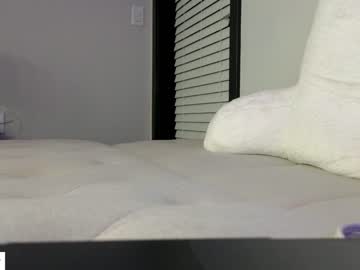 latina cam girl _natycutei19 image #3378475