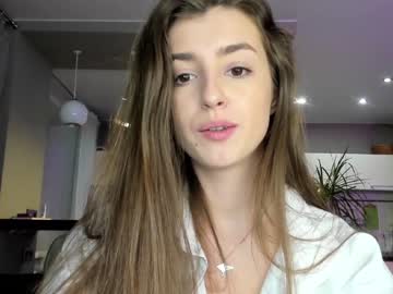 latina cam girl coy_amina_ image #1925372